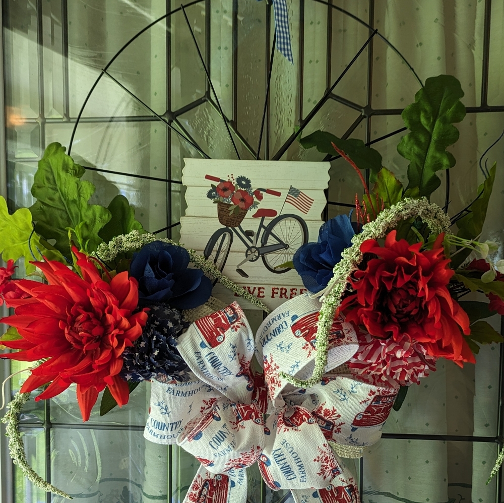 "Live Free" wheel wreath - Picture 13 of 15